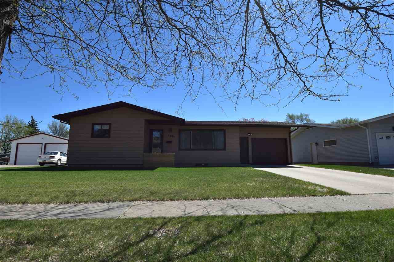 2001 SW 1st AV SW, Minot, ND 58701