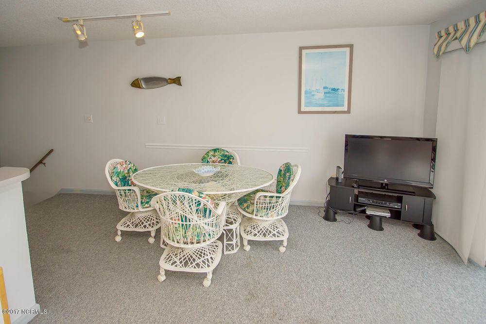 804 N Topsail Drive Unit G, Surf City, NC 28445