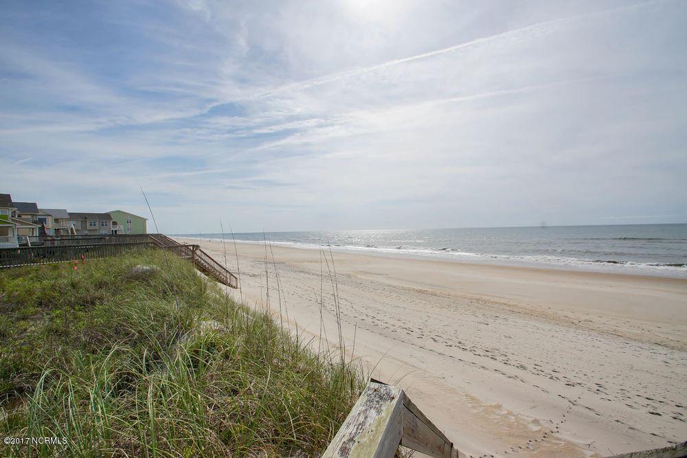 804 N Topsail Drive Unit G, Surf City, NC 28445