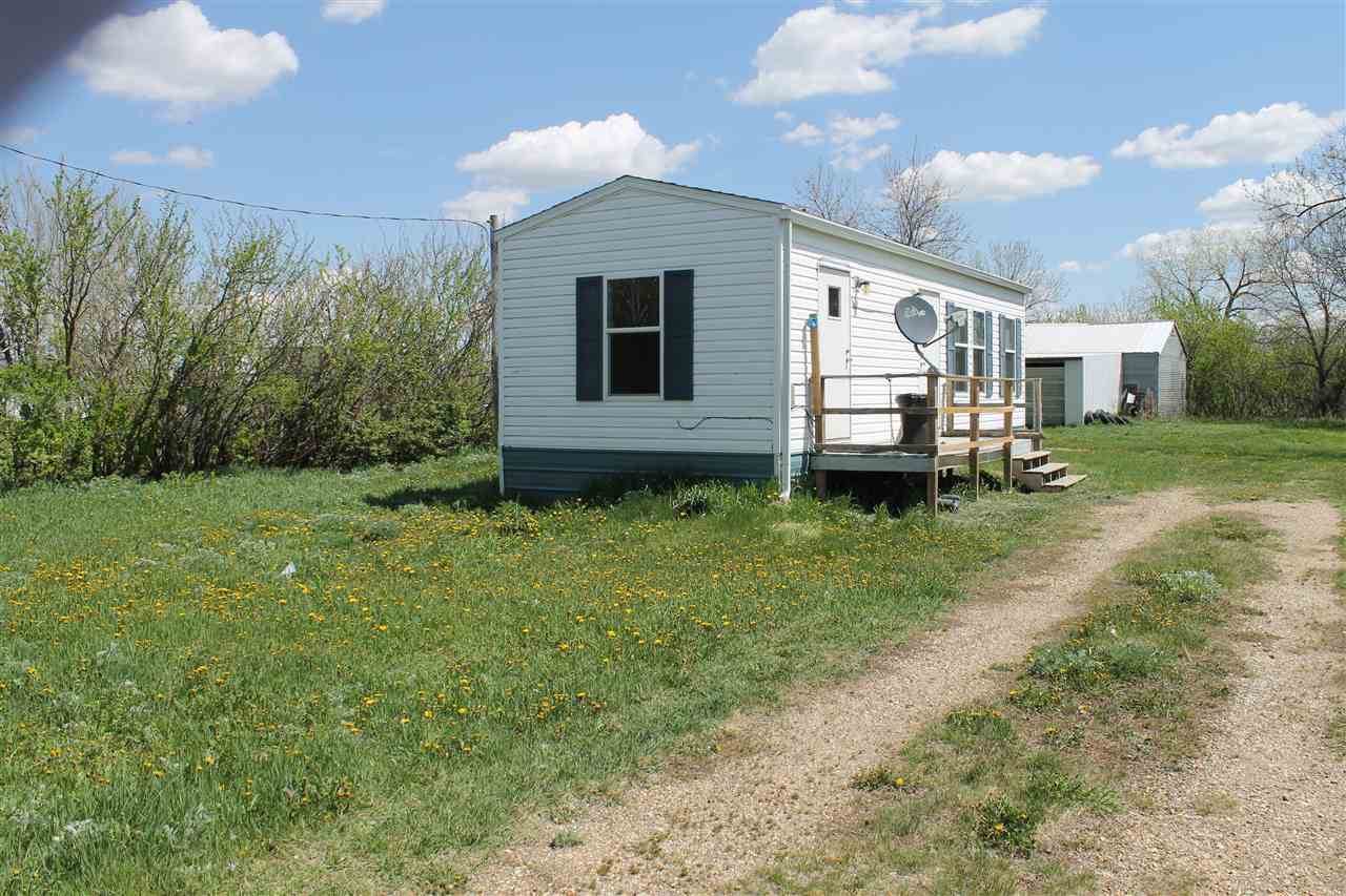 380 Corona St, Ryder, ND 58779