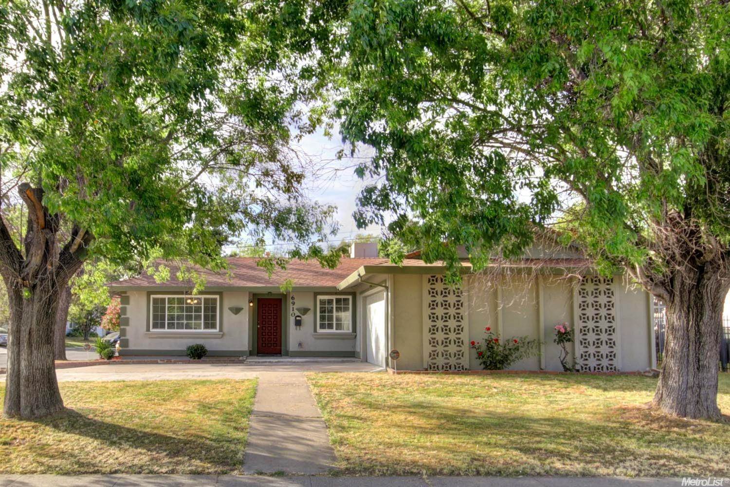 6910 Chandler Drive, Sacramento, CA 95828