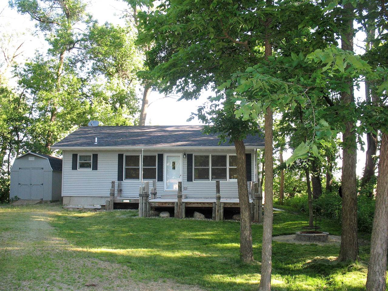 24580 104th Street, Spirit Lake, IA 51360