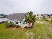 3008 3rd Street, Surf City, NC 28445