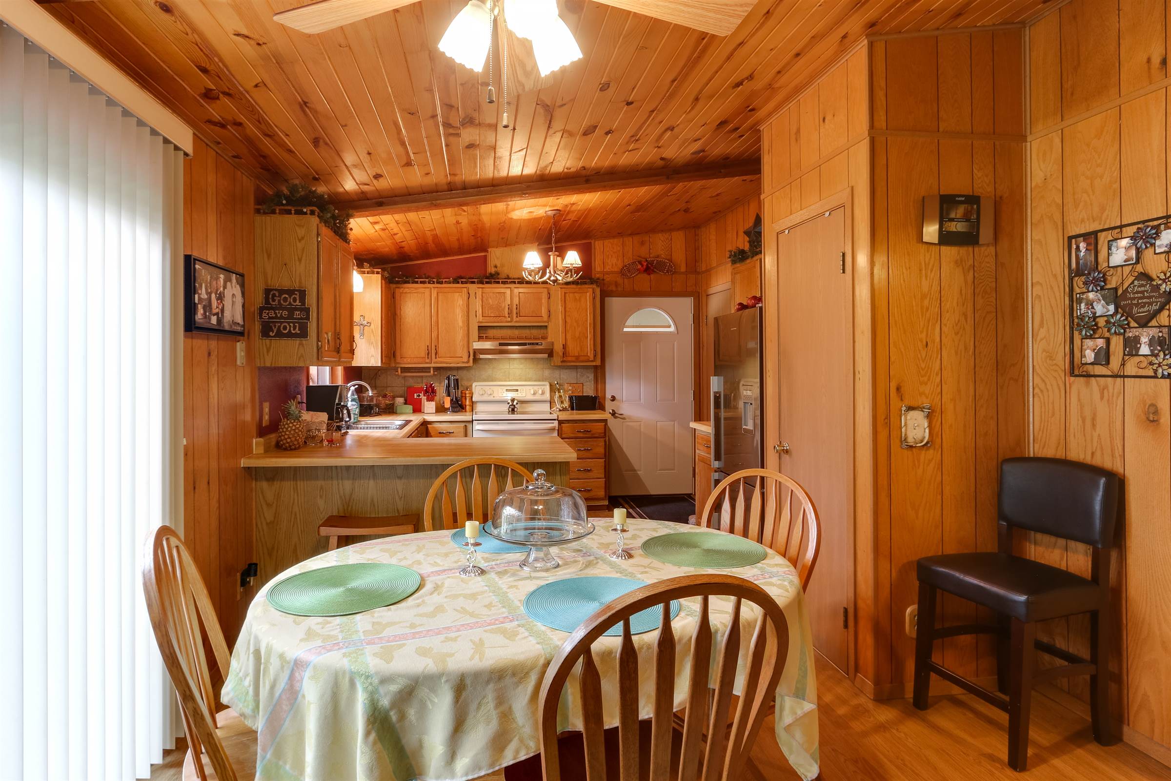 493 Tomahawk Trail, Nekoosa, WI 54457