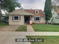 608 4th Ave East, Williston, ND 58801