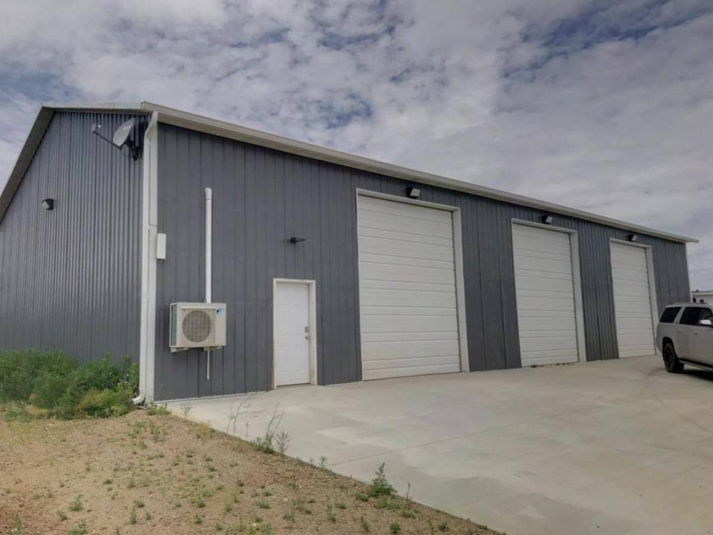 251 66th St East, Williston, ND 58801