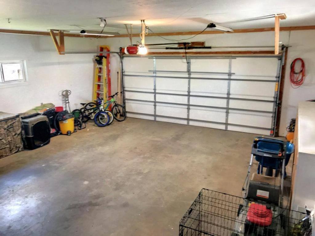 200 65th Street East, Williston, ND 58801