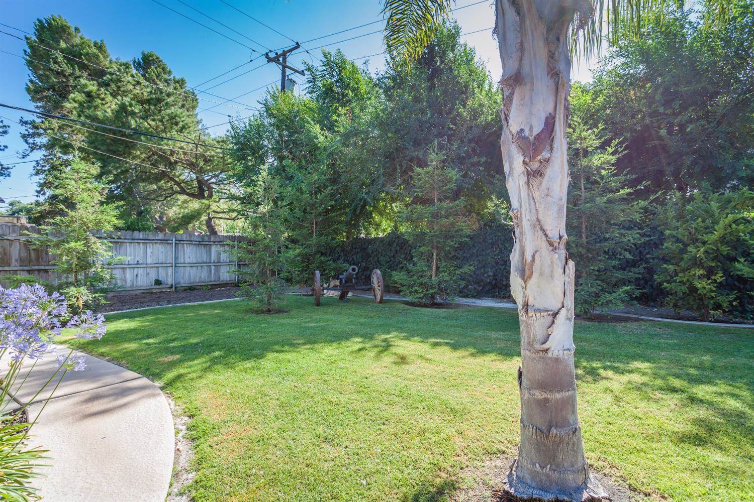 7637 N Pershing Avenue, Stockton, CA 95207