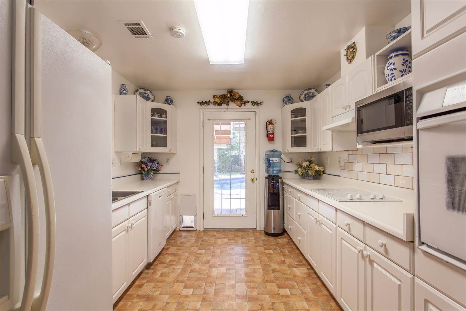 7637 N Pershing Avenue, Stockton, CA 95207