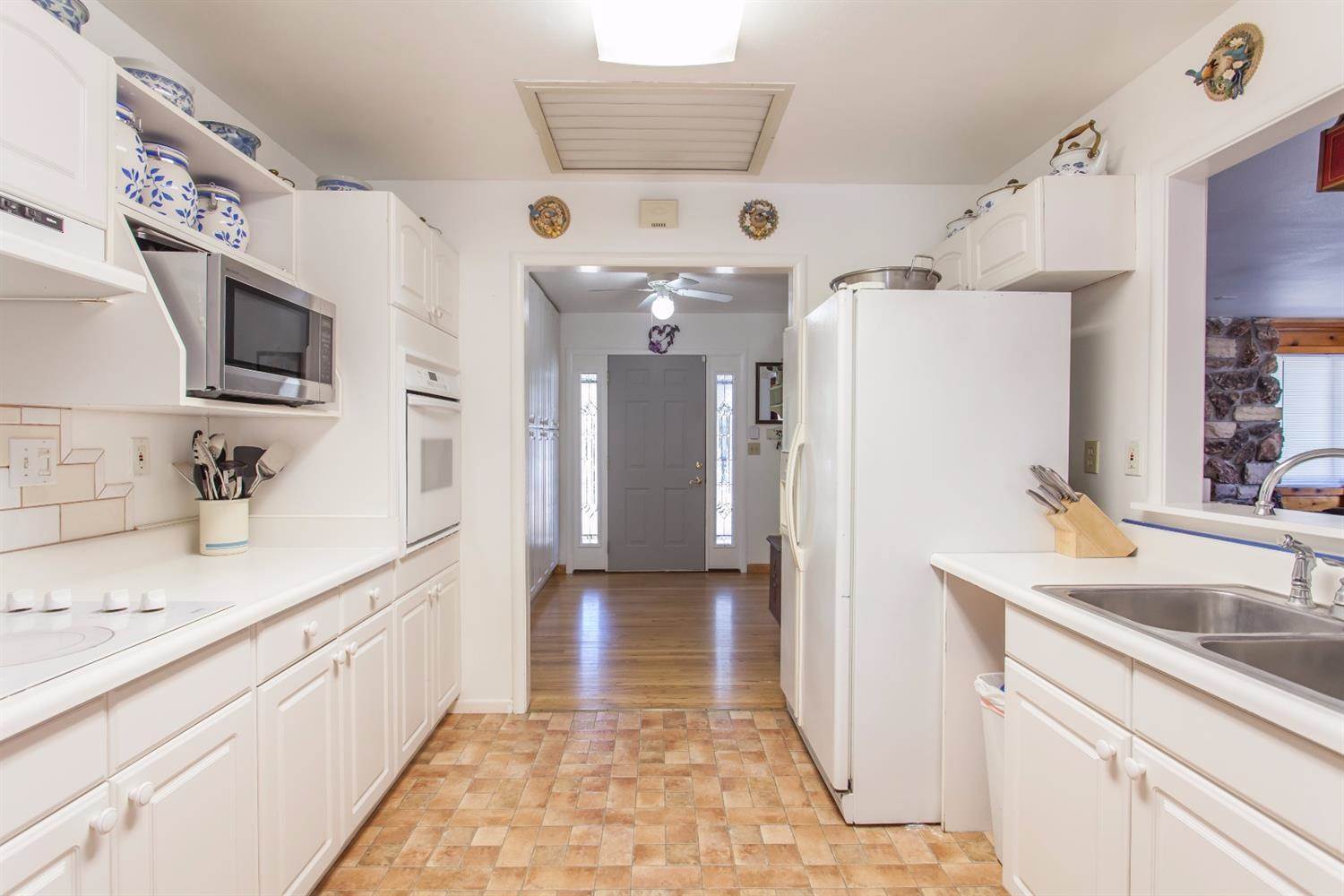 7637 N Pershing Avenue, Stockton, CA 95207