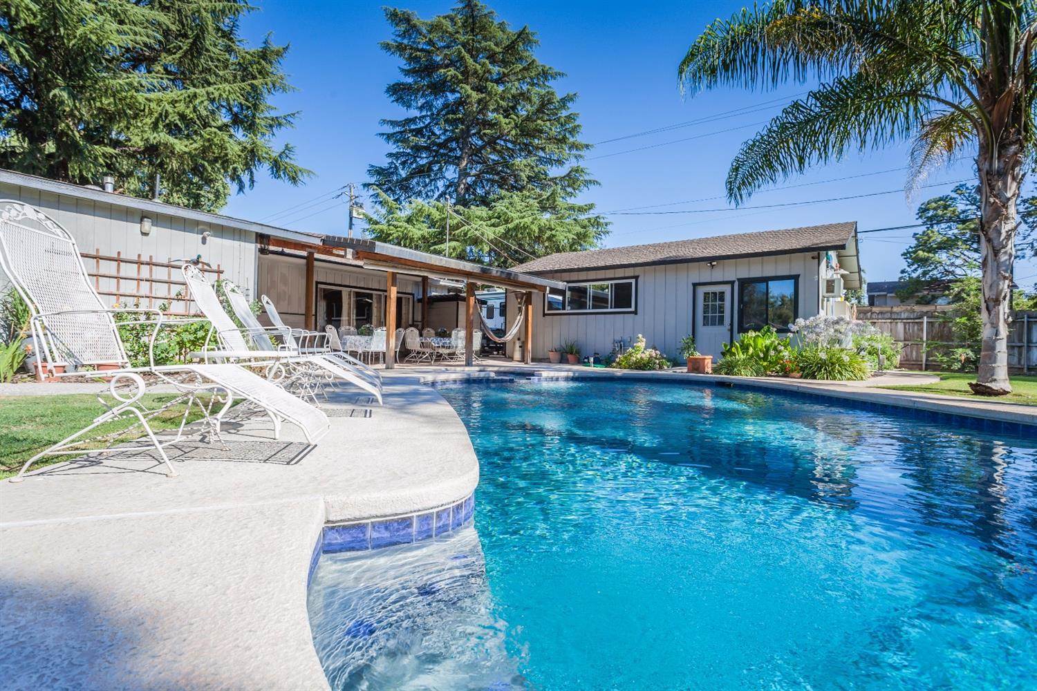 7637 N Pershing Avenue, Stockton, CA 95207