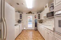 7637 N Pershing Avenue, Stockton, CA 95207