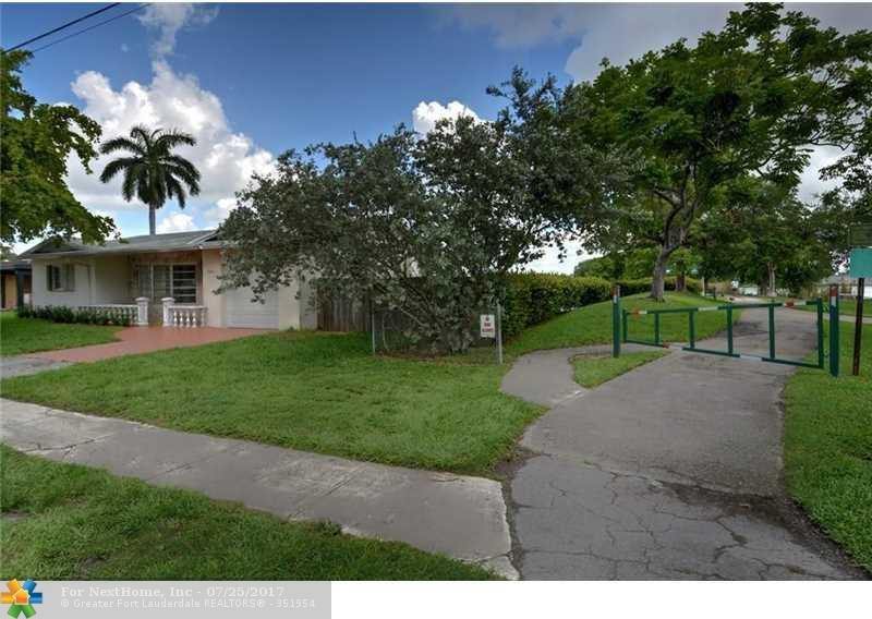 1701 NW 39th St, Oakland Park, FL 33309