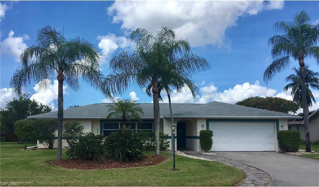 5533 Amoroso Dr, Fort Myers, FL 33919