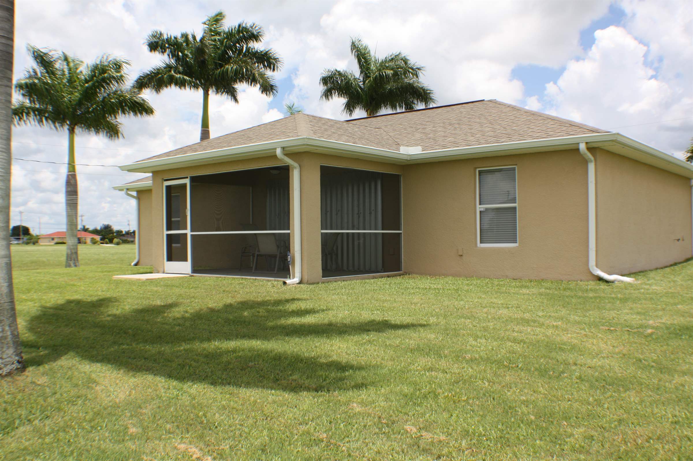 1514 NE 6th Pl, Cape Coral, FL 33909