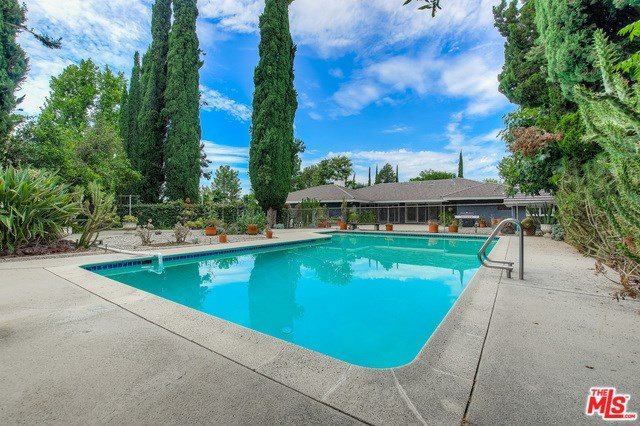 9840 Rathburn Avenue, Northridge, CA 91325