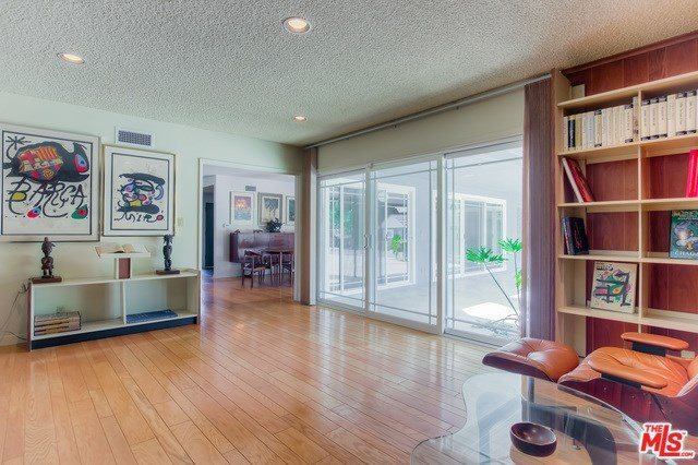 9840 Rathburn Avenue, Northridge, CA 91325