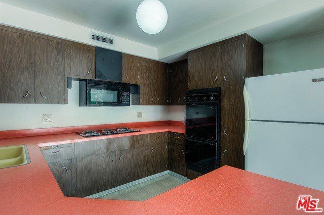 9840 Rathburn Avenue, Northridge, CA 91325