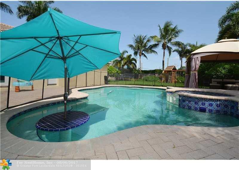 2001 NW 45th St, Oakland Park, FL 33309