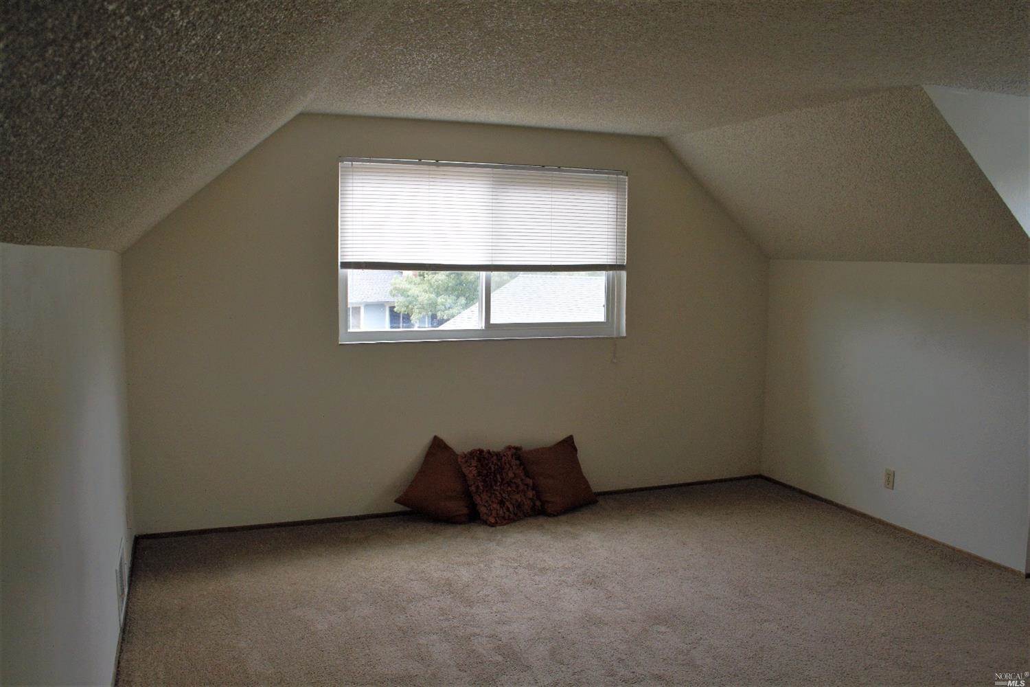 177 Clark Way, Vacaville, CA 95687