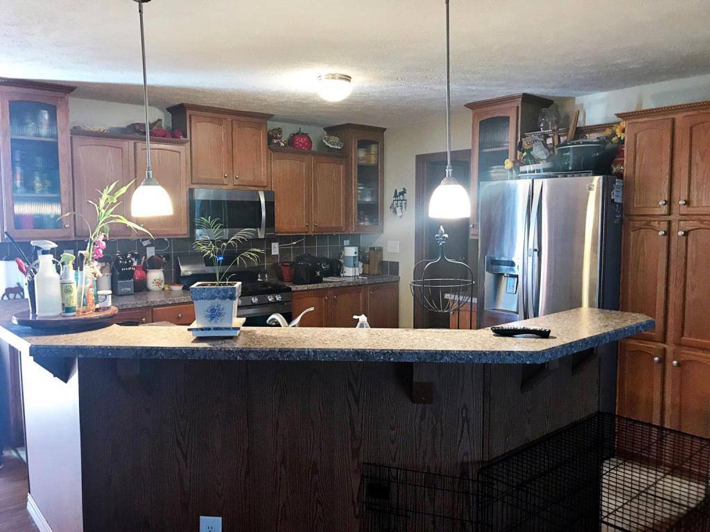 14010 Lakeview Dr, Williston, ND 58801