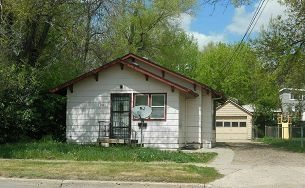 704 NW 11th Ave, Minot, ND 58703