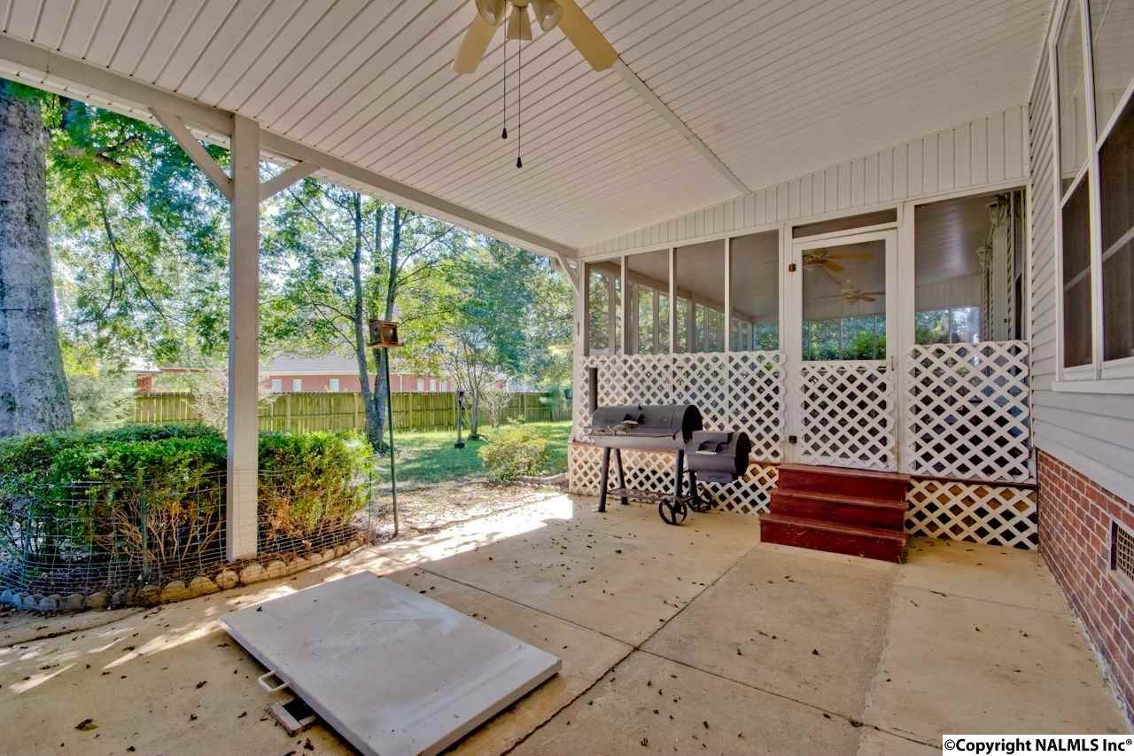 27300 Capshaw Road, Athens, AL 35613