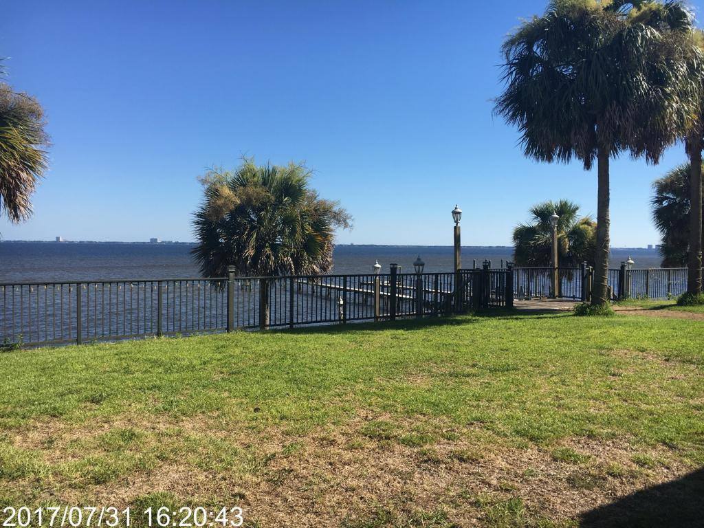 149 Robert Avenue, Niceville, FL 32578