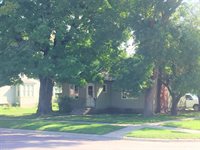 1811 Gary Ave, Spirit Lake, IA 51360