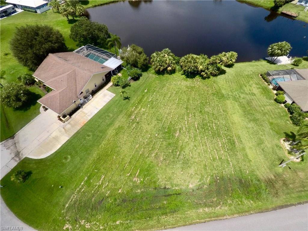 17155 Waters Edge Cir, North Fort Myers, FL 33917