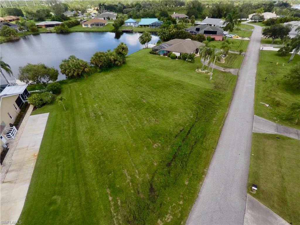 17155 Waters Edge Cir, North Fort Myers, FL 33917