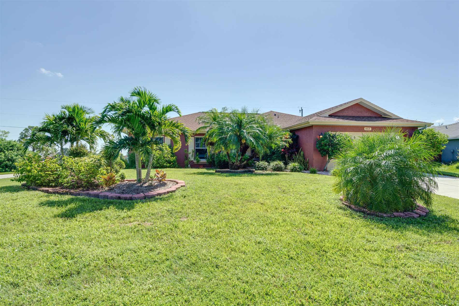 853 NE 6th Ave, Cape Coral, FL 33909