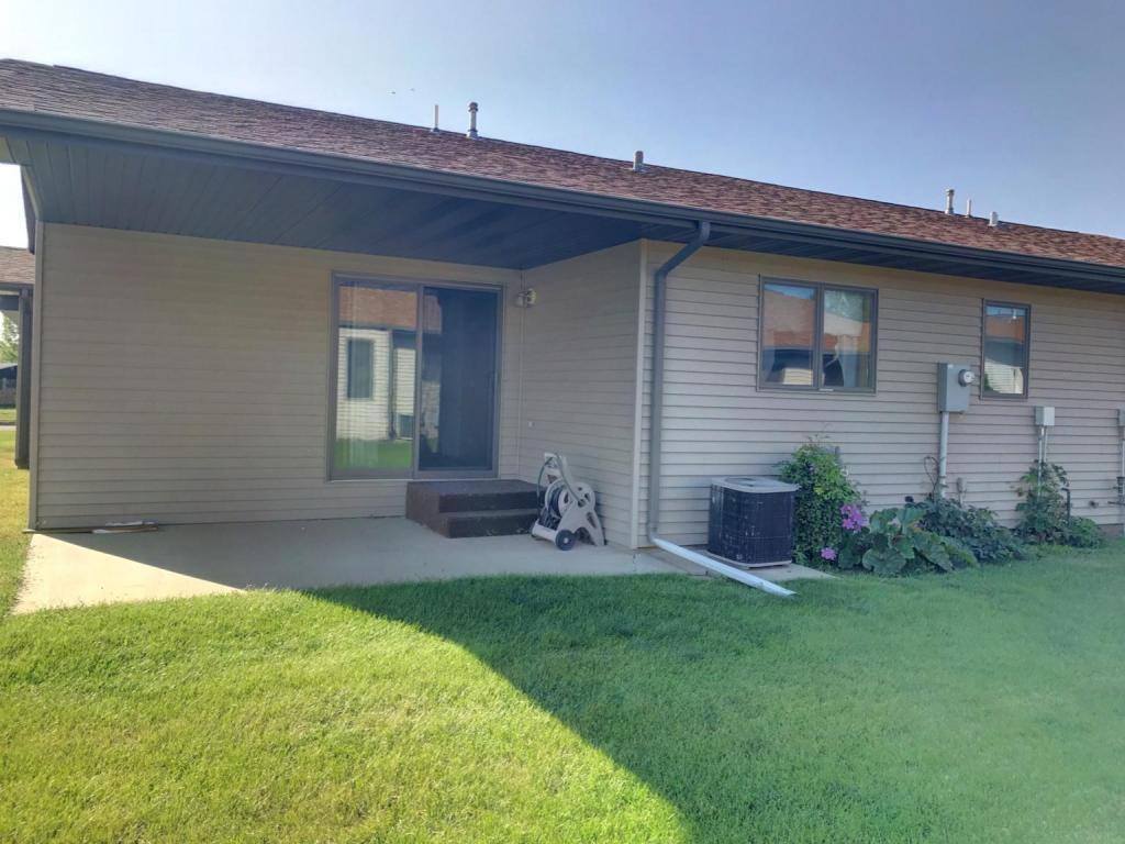 1820 16th Ave West, Williston, ND 58801