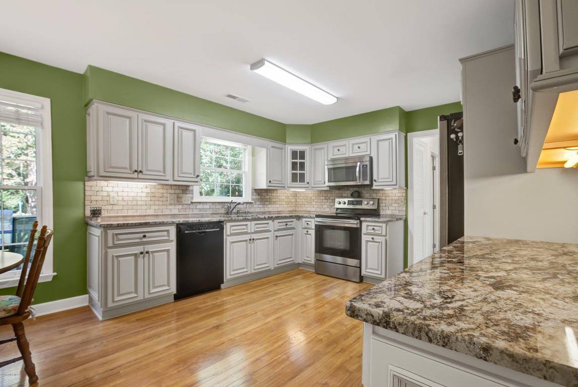 221 Stoneybrook Road, Wilmington, NC 28411