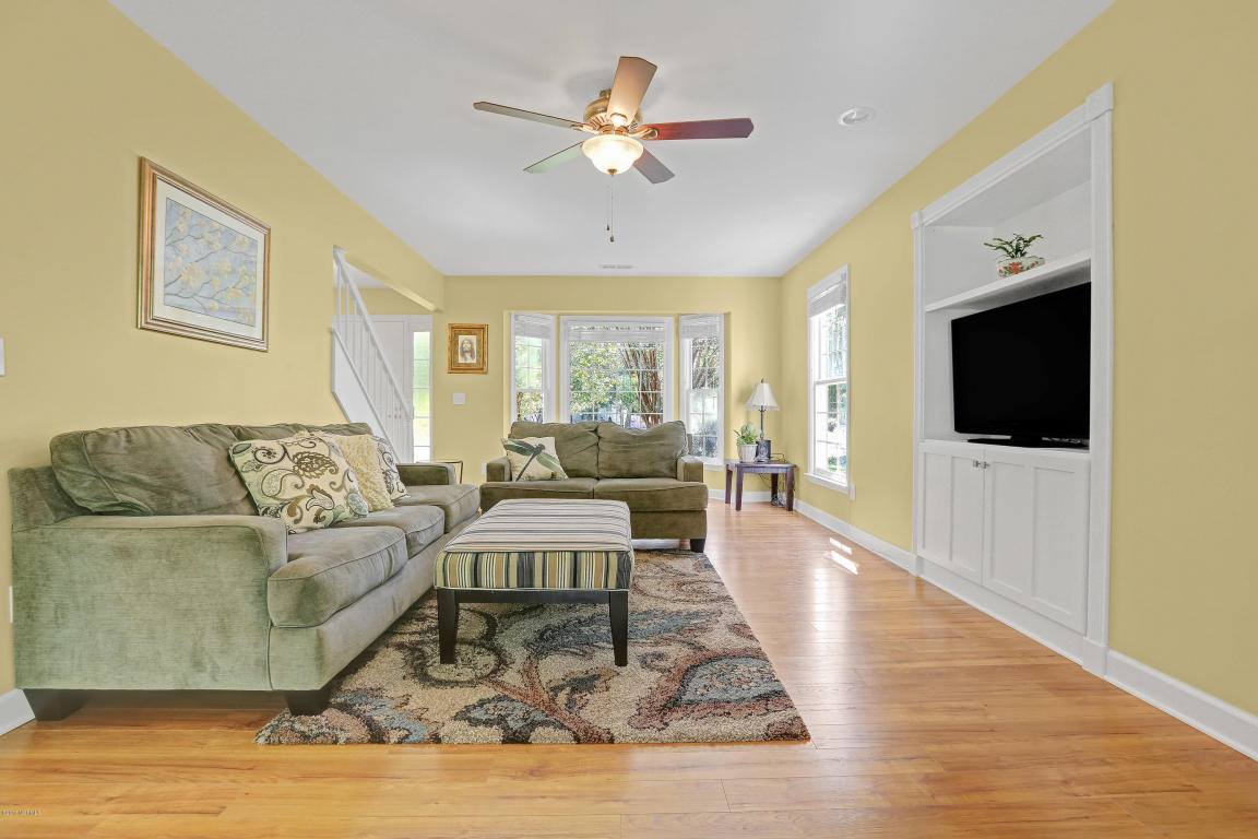 221 Stoneybrook Road, Wilmington, NC 28411