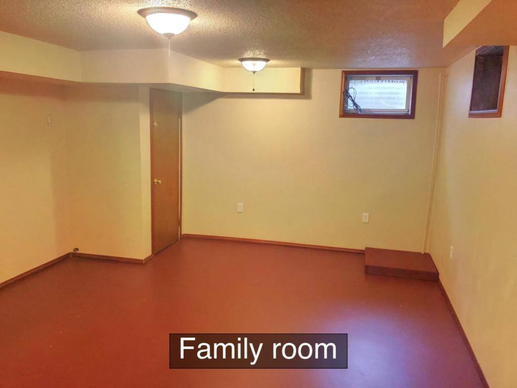 1015 4th Ave West, Williston, ND 58801