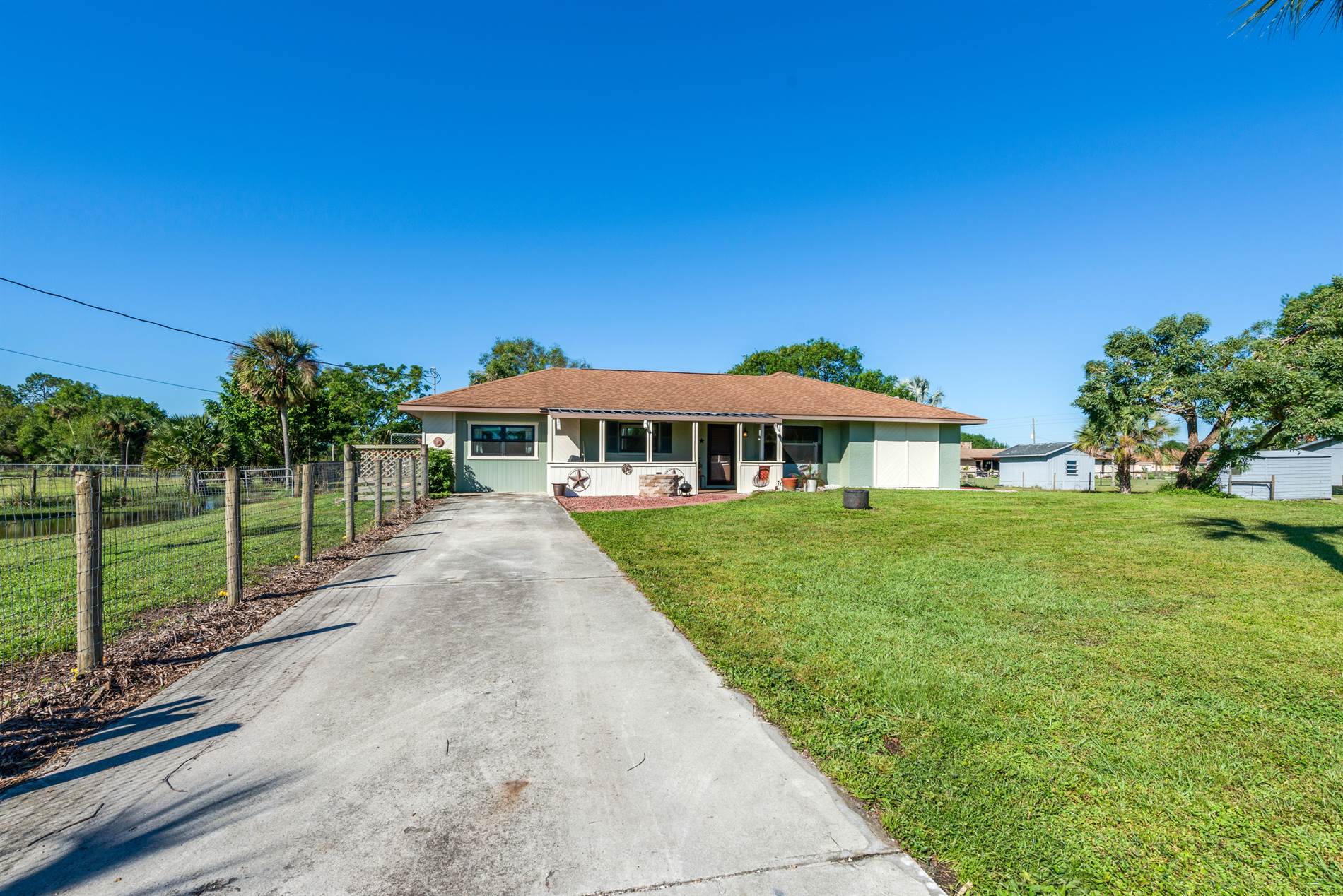 5050 Jackson Rd, Fort Myers, FL 33905