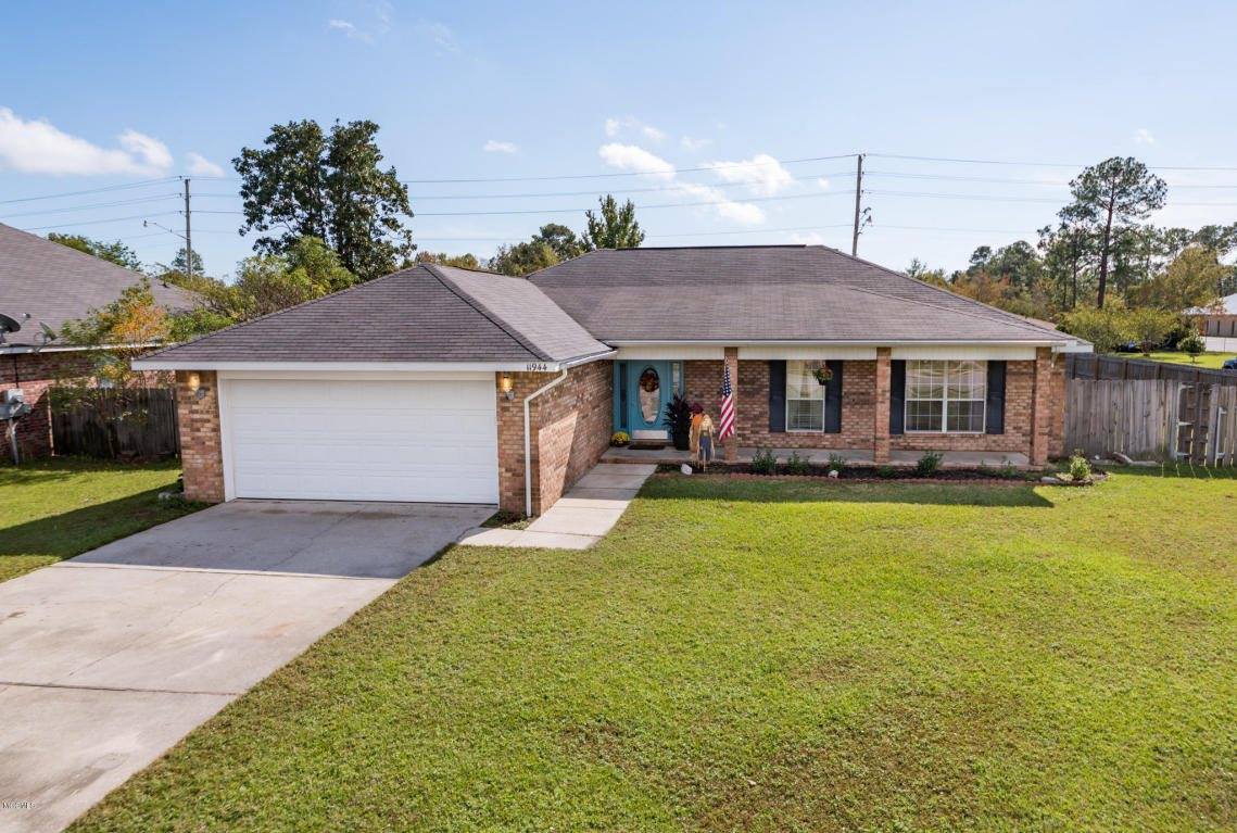 11944 Stage Dr, Gulfport, MS 39503