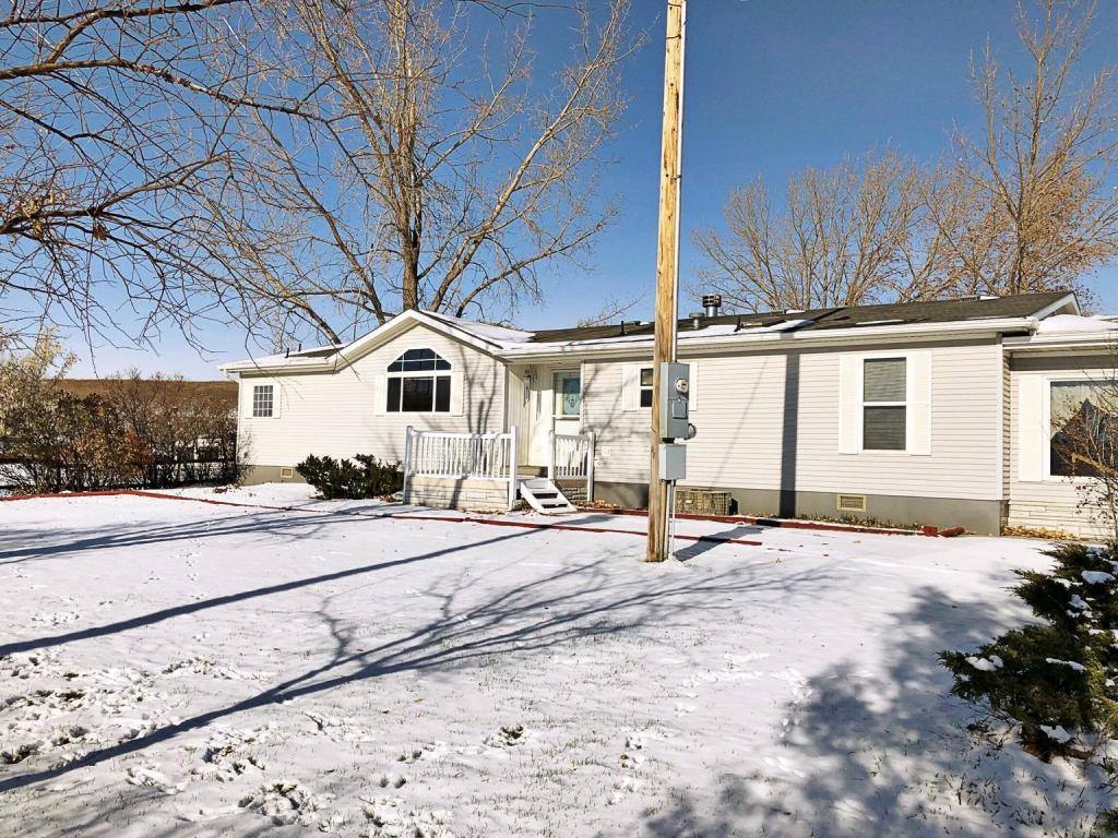 13765 55th St NW, Williston, ND 58801