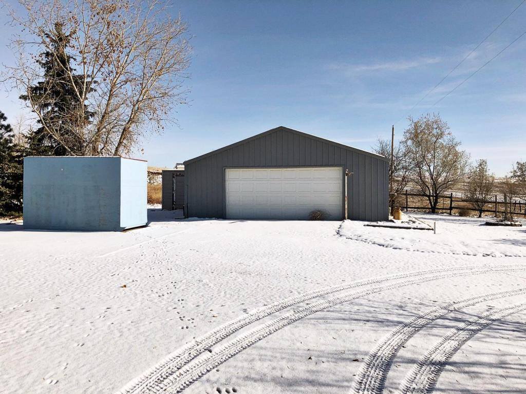 13765 55th St NW, Williston, ND 58801