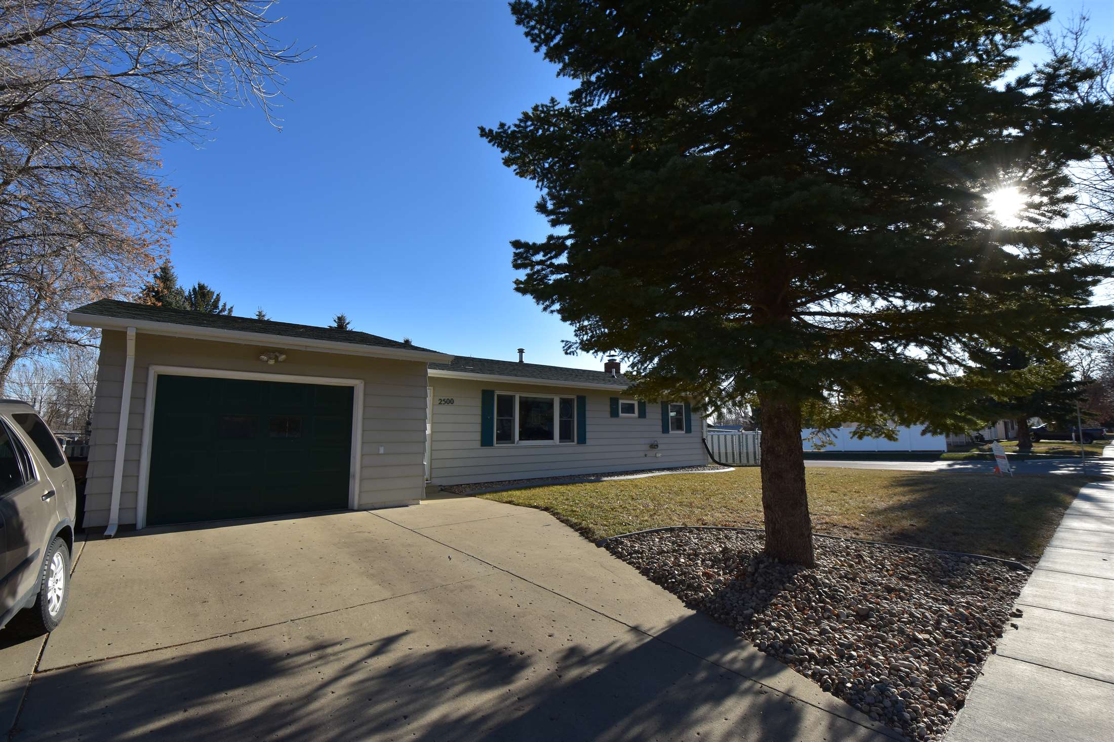 2500 8th ST NW, Minot, ND 58703