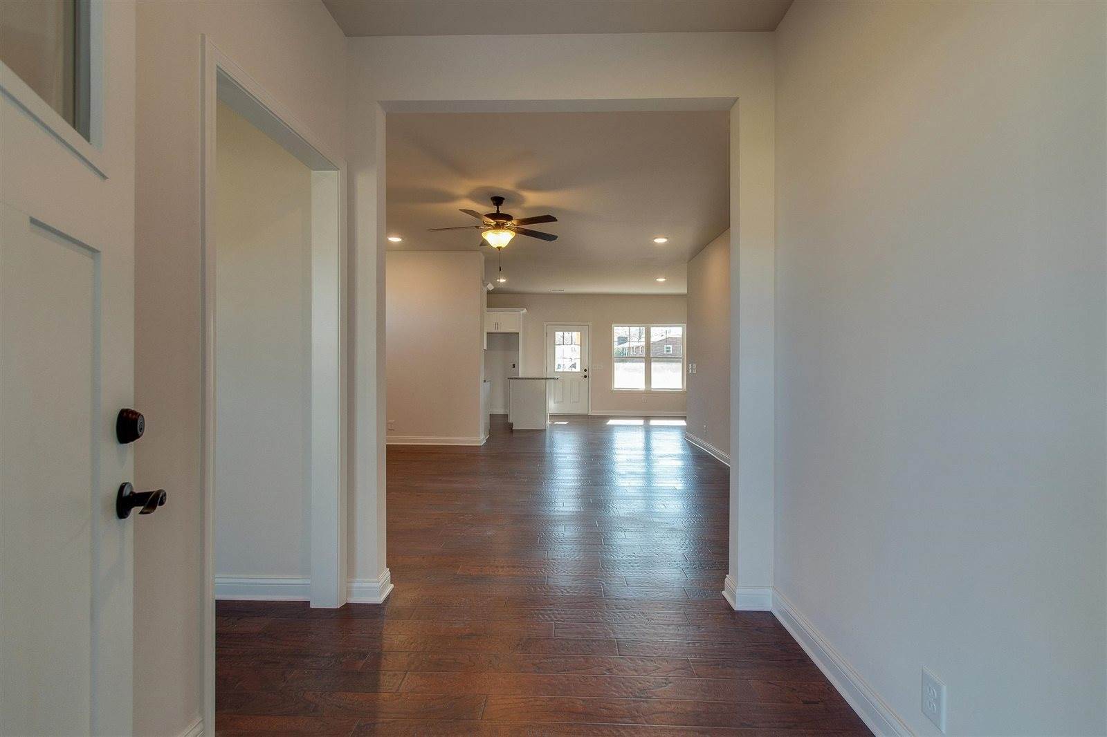 104 Wagners Way, White Bluff, TN 37187