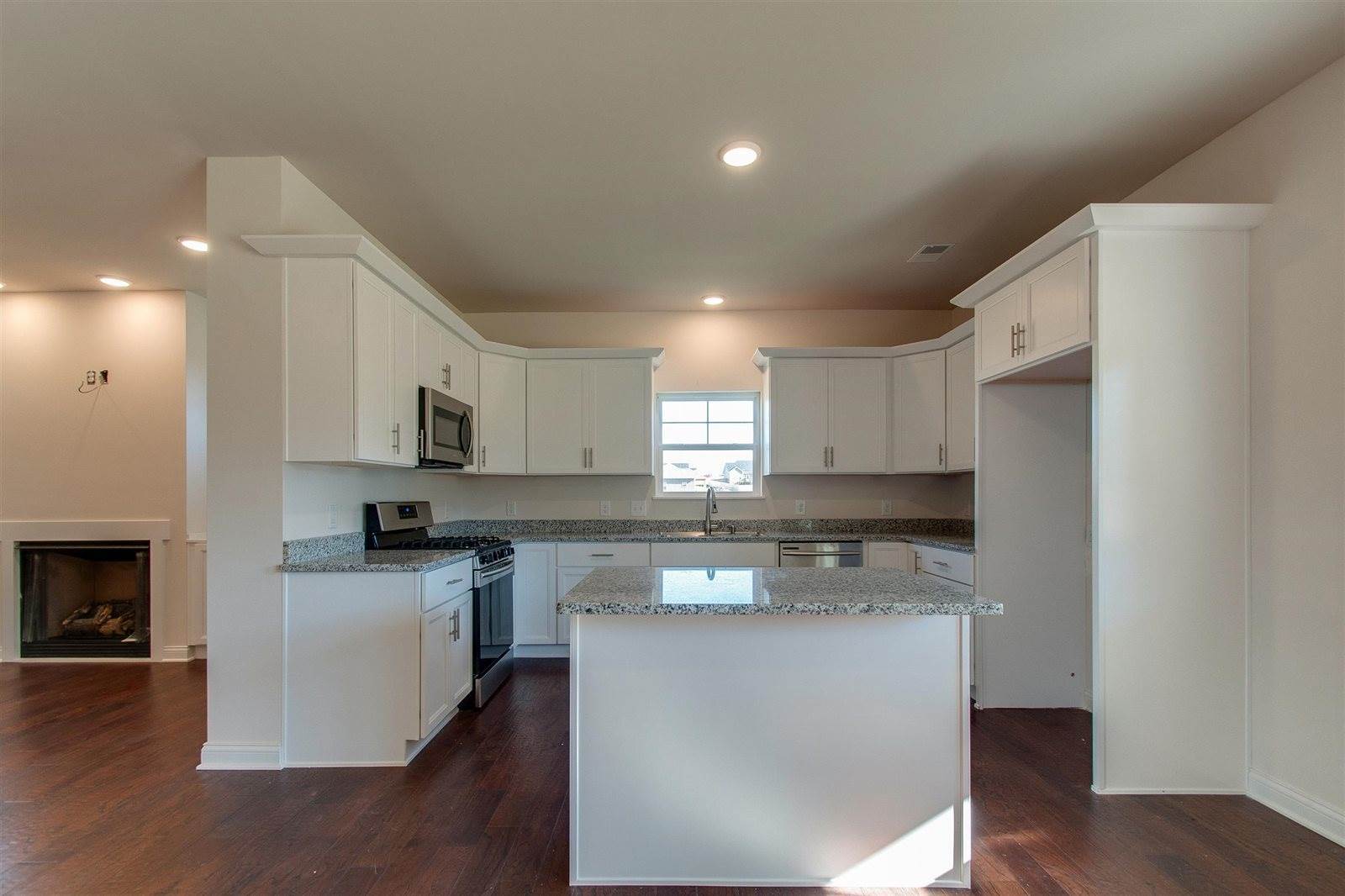 104 Wagners Way, White Bluff, TN 37187