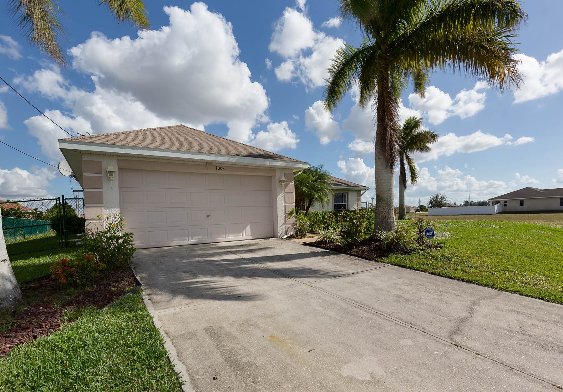 1003 NW 8th Pl, Cape Coral, FL 33993