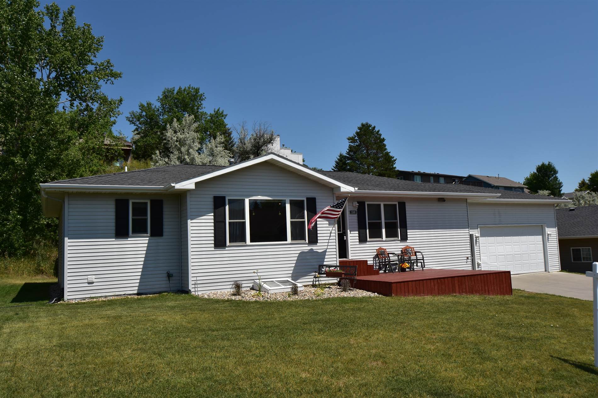 1500 Golden Valley, Minot, ND 58703