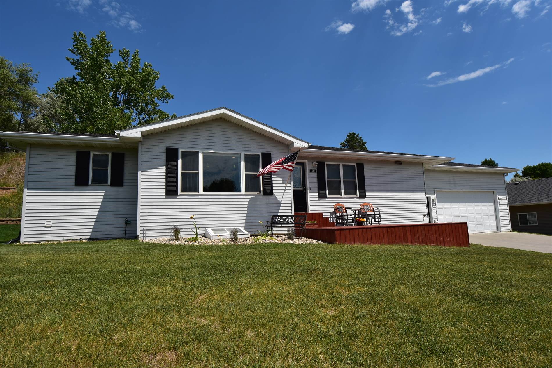 1500 Golden Valley, Minot, ND 58703