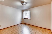 4055 SE Russell St, Hillsboro, OR 97123