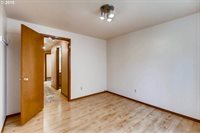 4055 SE Russell St, Hillsboro, OR 97123