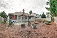 4055 SE Russell St, Hillsboro, OR 97123