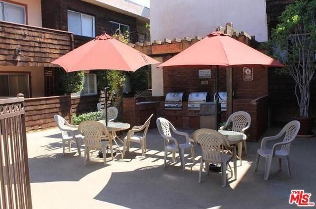 5403 Newcastle Avenue, Encino, CA 91316